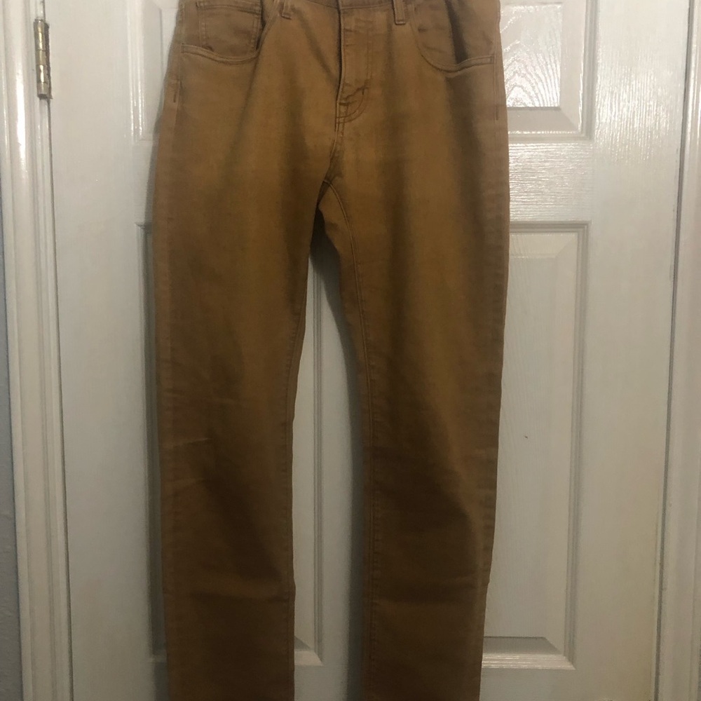 These fit better than anything you have / GU (Uniqlo) slim Straight-Leg 31